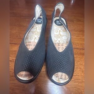 Fly London Women's Open Toe Yazu
Wedge Slingback Size 40 Black
